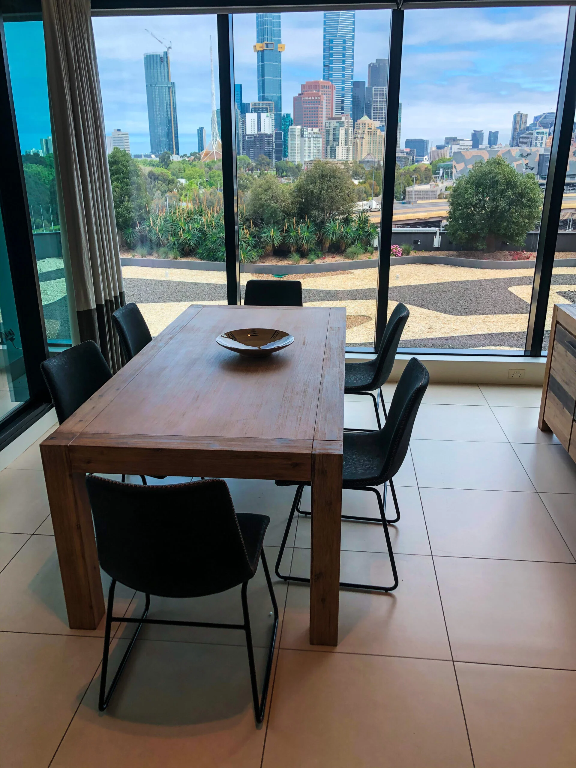 Kanye Dining Set - Click on Rentals